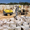 Дизельный компрессор XAS 67 Dd на строительной площадке